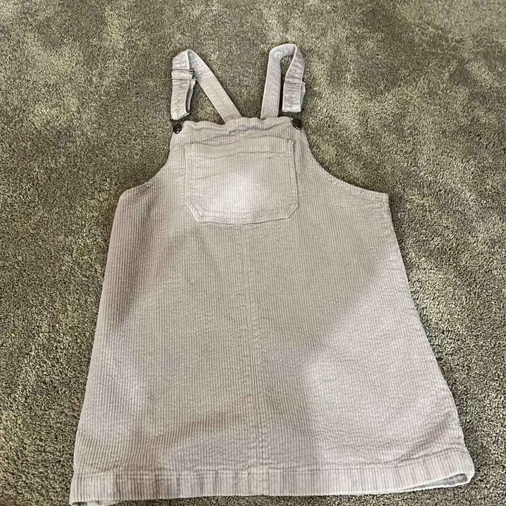 i’m selling these overalls